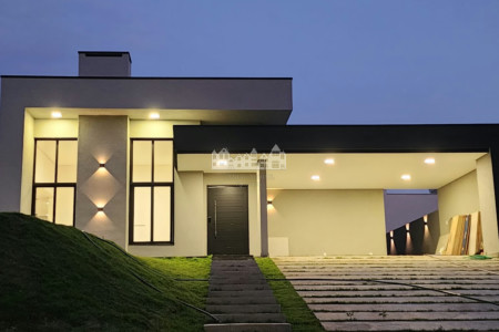 Casa à venda com 3 suítes em Vila Dom Pedro, Atibaia, SP