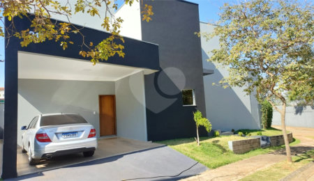 Casa à venda com 3 quartos, sendo 1 suíte,  no condomínio Reserva Aquarela, São Carlos - SP