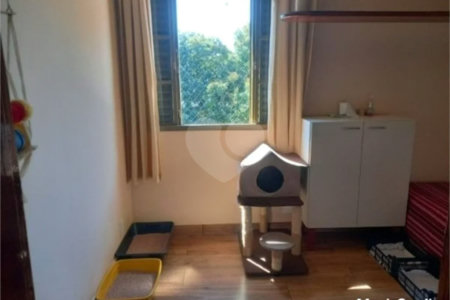 Casa com 273m², 3 dormitórios, 4 vagas, à venda no Tremembé.