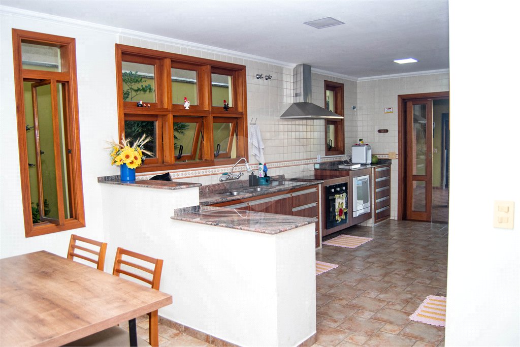 CASA ALTO PADRÃO - BAIRRO NOBRE