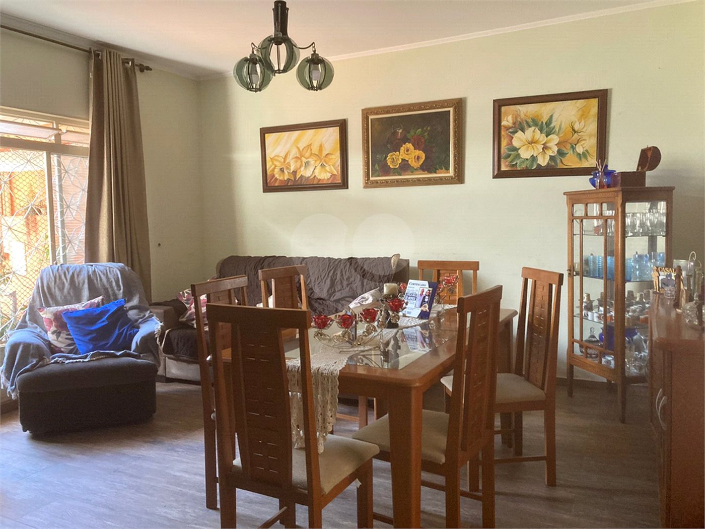 Vende-se excelente casa próxima ao Centro