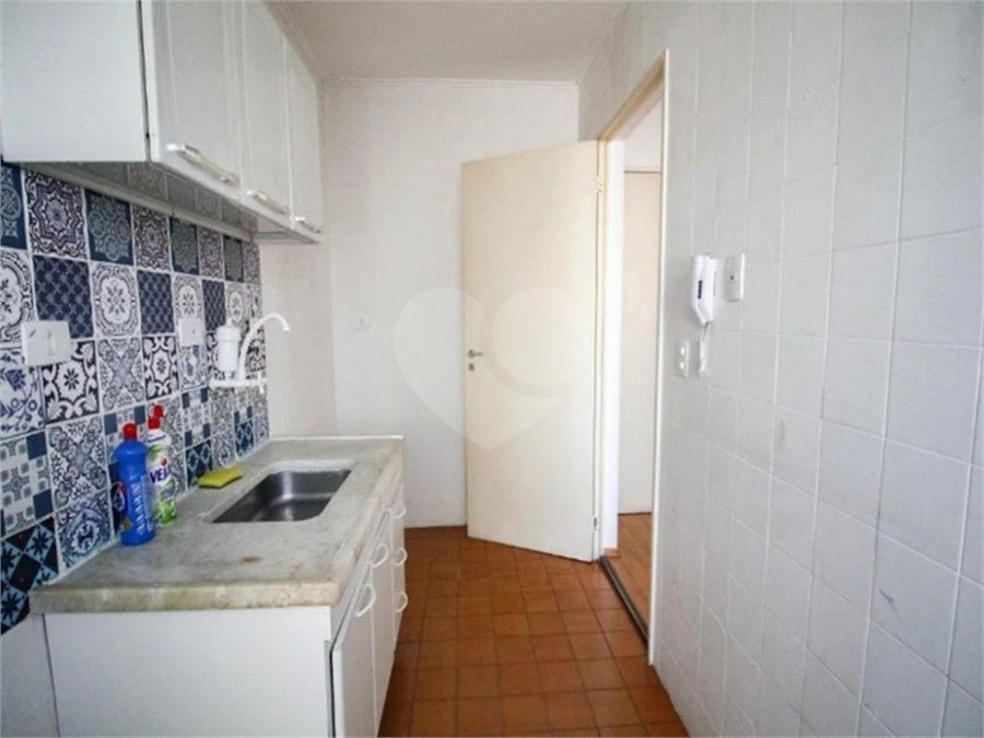 Apartamento em Santana com Sacada e Vaga de Garagem, a 650 m do Metrô