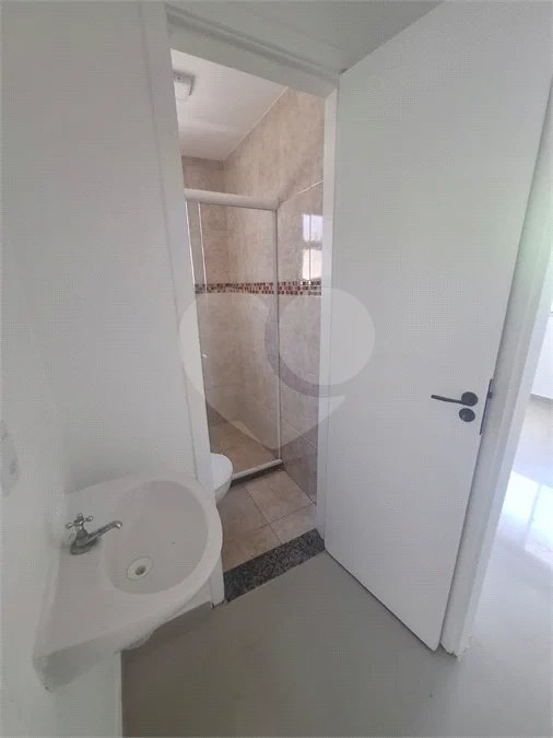 LINDA CASA DUPLEX EM CONDOMÍNIO – PRÓXIMA AO PARK SHOPPING - Aceita financiamento bancário e FGTS
