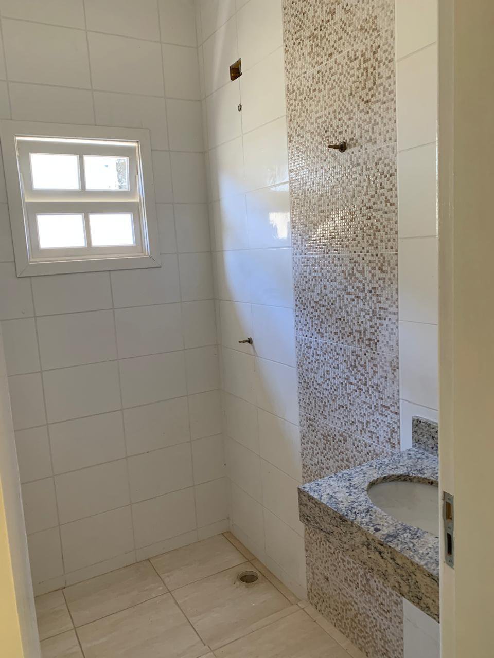 Casa à venda com 2 quartos, sendo 1 suíte, em Nova Itanhaém, Itanhaém - SP