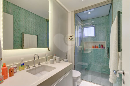 Casa à venda com 3 suítes no condomínio Villa Splendore, São Paulo - SP
