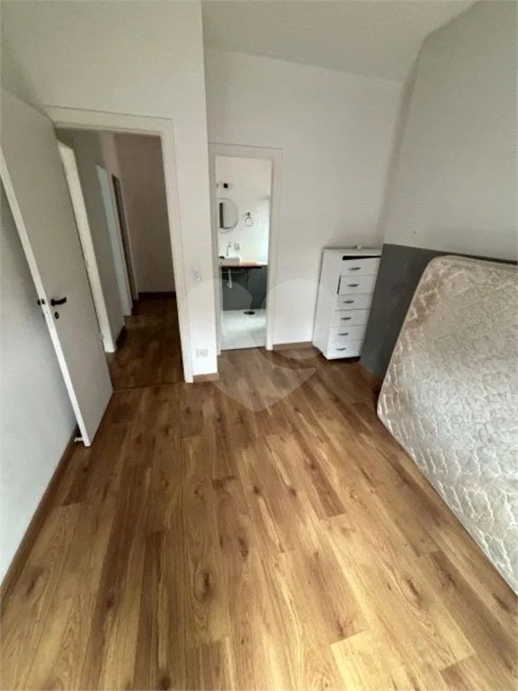 Sobrado à venda com 3 quartos, sendo 1 suíte,  em Horto, São Paulo, SP