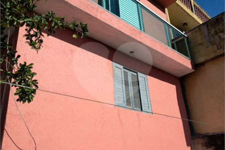 Casa com 183m², 3 dormitórios, 2 vagas, à venda em Santo André