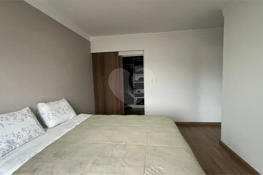 Apartamento à venda com 3 quartos, sendo 1 suíte, no Centro, Poços de Caldas - MG