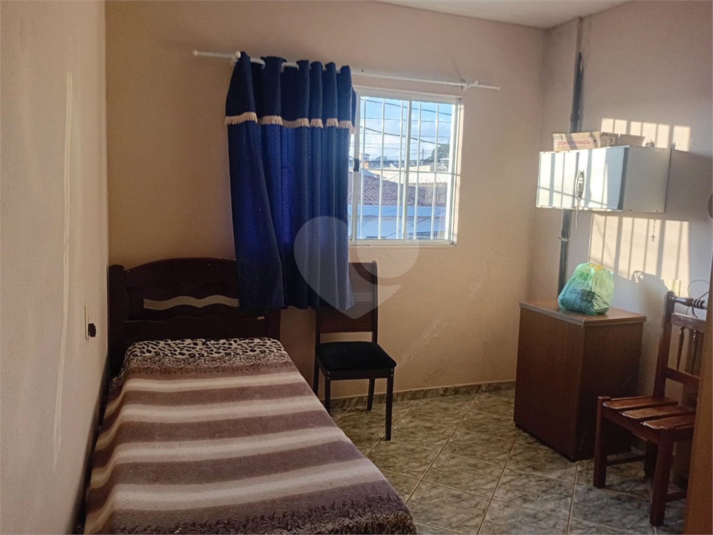 Sobrado 5 quartos.