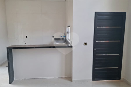 Casa à Venda – Jardim Embaré