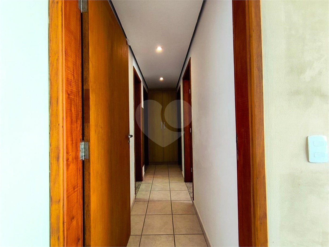 Apartamento à Venda e Locação com 3 Dormitórios - Atibaia Jardim - Atibaia/SP