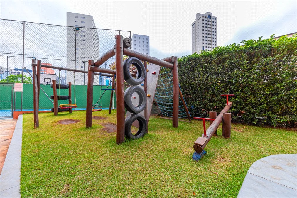 Apartamento à venda com 3 quartos, sendo 1 suíte, em Chácara Santo Antônio, São Paulo, SP