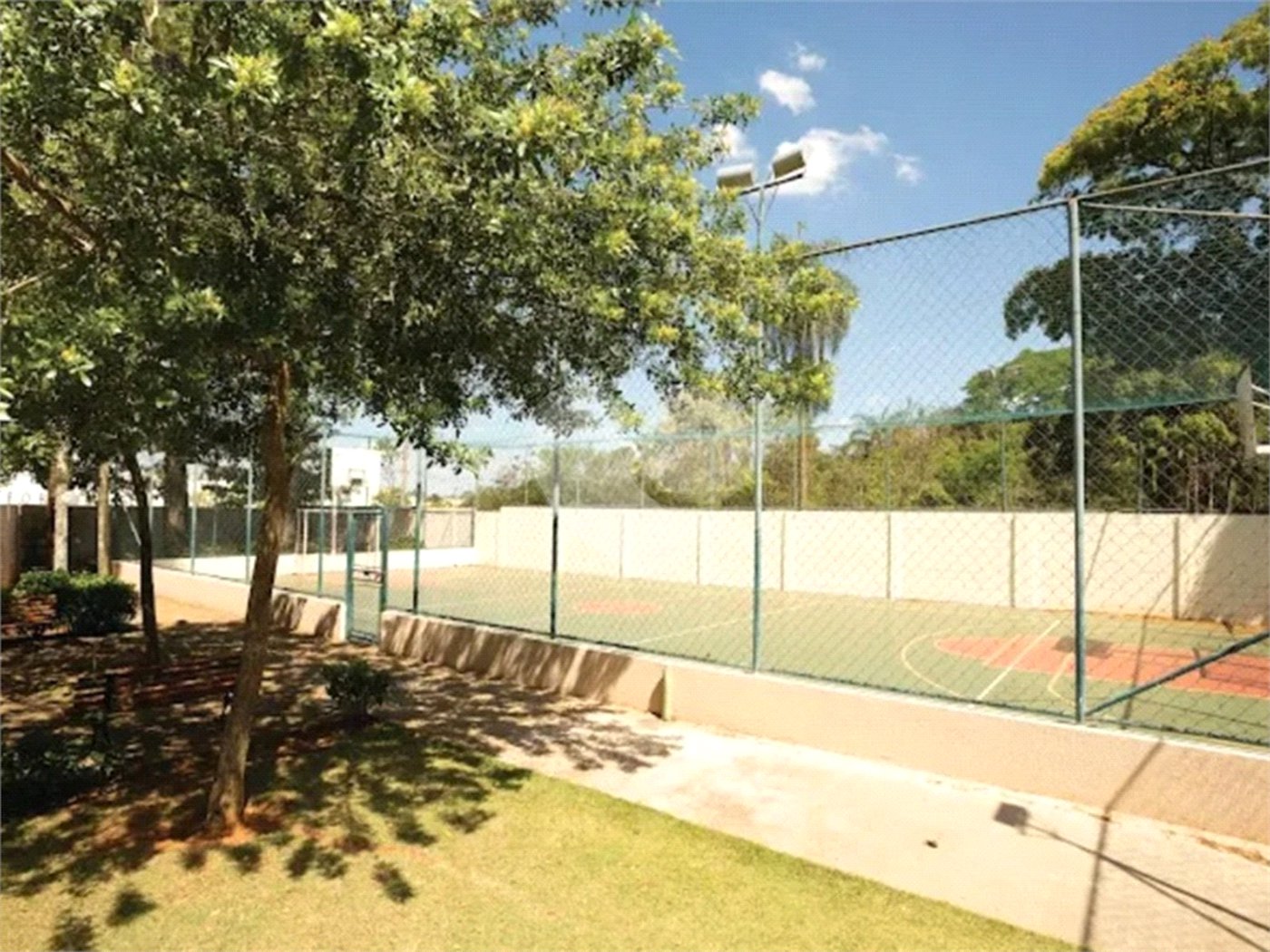 Apartamento à Venda – Condomínio Vila Verde Sabará 3 dormitórios 1 suíte.