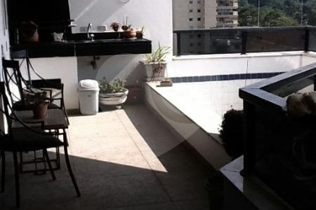 Apartamento à venda com 4 suítes em Real Parque, São Paulo, SP