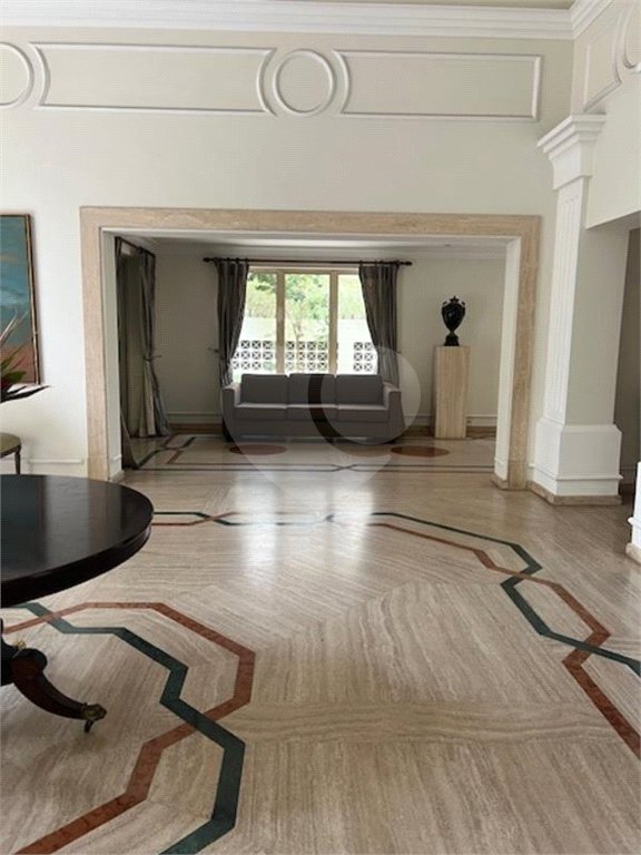 Apartamento à venda com 4 suítes em Santa Cecília, São Paulo, SP