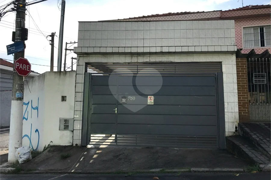 Sobrado à venda com 3 quartos em Vila Nivi, São Paulo, SP