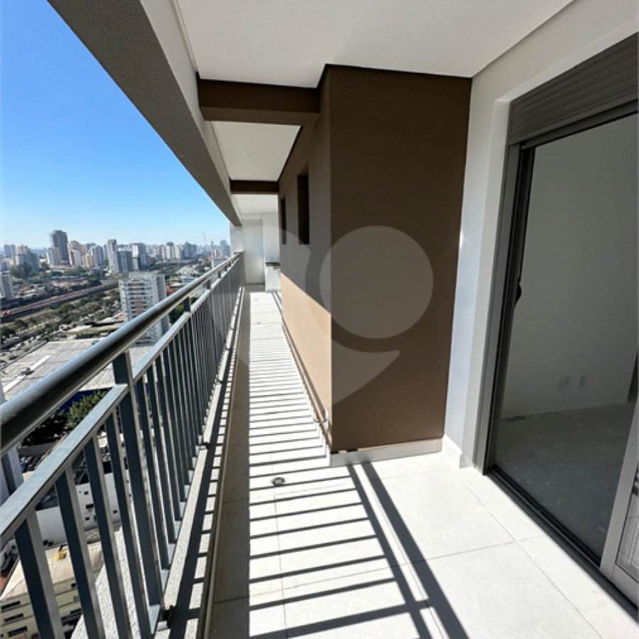 Apartamento com 125m², 3 dormitórios, sendo 3 suítes, 2 vagas, à venda na Moóca.