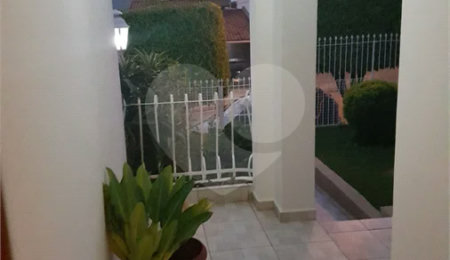 Casa à venda com 2 quartos em Jardim Flórida, São Roque, SP