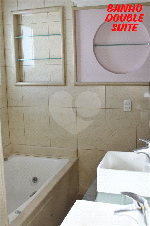 Casa/Sobrado Alto Padrão a venda na Saúde c/ 650m2 construídos -4 suites/12 vagas