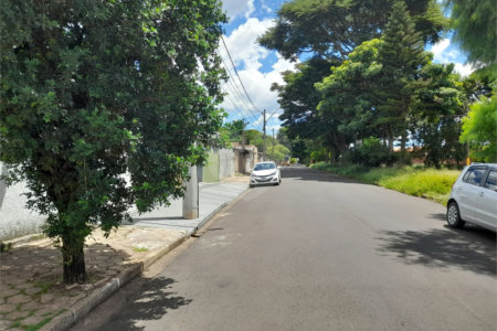 Casa à Venda no Bairro Boa Vista-São Carlos/SP