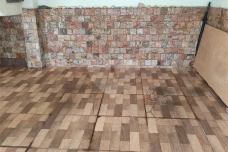 Casa no Jardim Medeiros ampla com 3 dormitórios bem distribuída