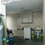 CASA TÉRREA À VENDA NA MOOCA - COM PORTEIRA FECHADA.