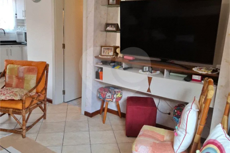 Apartamento à venda com 2 suítes no Centro, Bertioga, SP