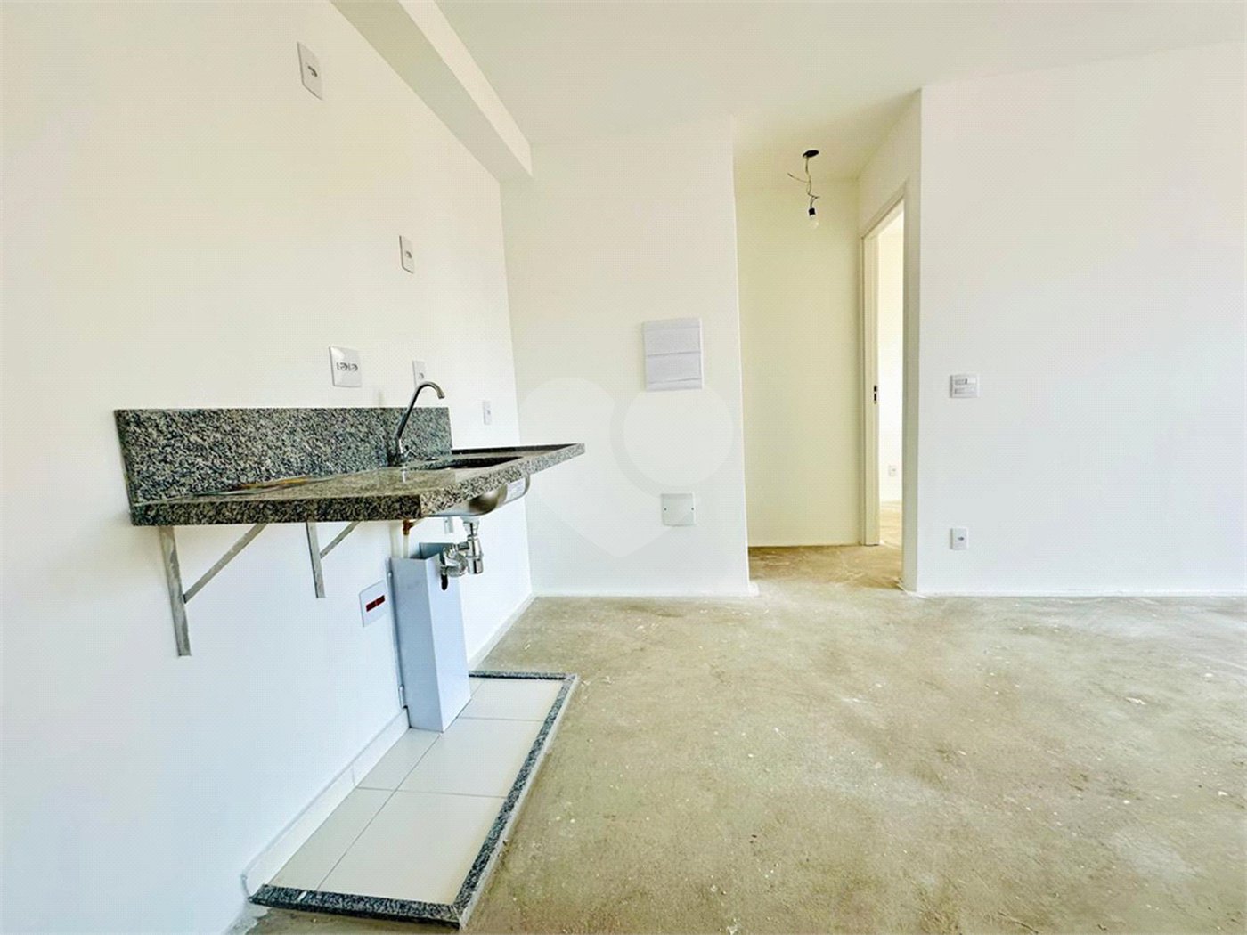 Apartamento novo na Vila Mariana com varanda