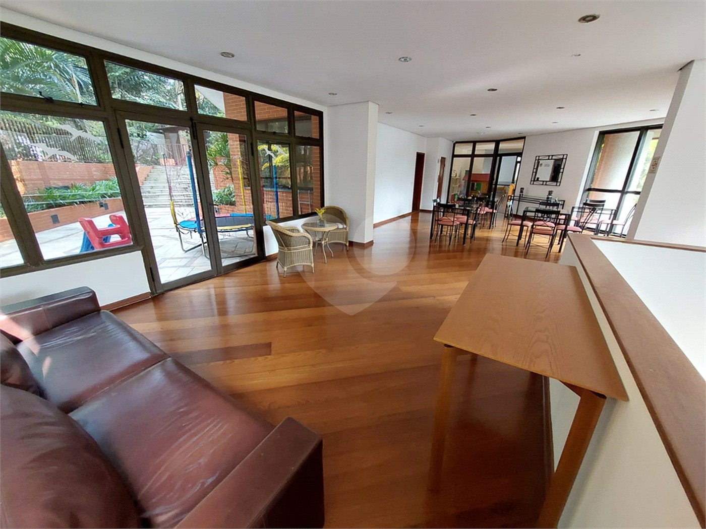 Apartamento á venda 3 dormitórios Vila Andrade, São Paulo - SP