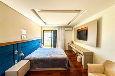 Apartamento à Venda no Centro de São Carlos - com 3 Suítes.