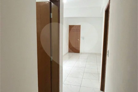 Apartamento com 2 dormitórios 1 vaga de garagem para locação no Alvinópolis