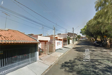 Casa térrea no Parque Delta.