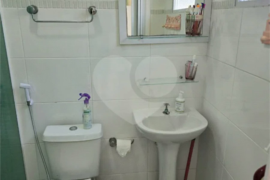 Apartamento à venda com 2 suítes em Maitinga, Bertioga, SP