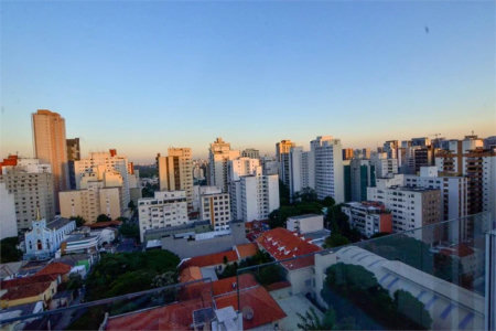 Cobertura à venda com 3 quartos, sendo 1 suíte, em Pinheiros, São Paulo - SP