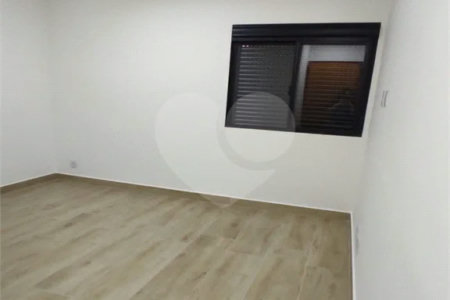 Sobrado à venda na Vila Carrão, 3 quartos (1 suíte)