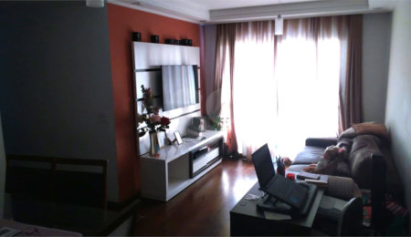 Apartamento à venda com 3 quartos, sendo 1 suíte,  em Vila Bertioga, São Paulo, SP