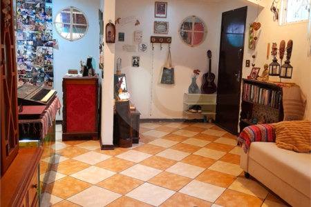 Casa com 4 dormitórios sendo 1 suíte a venda no bairro Samambaia