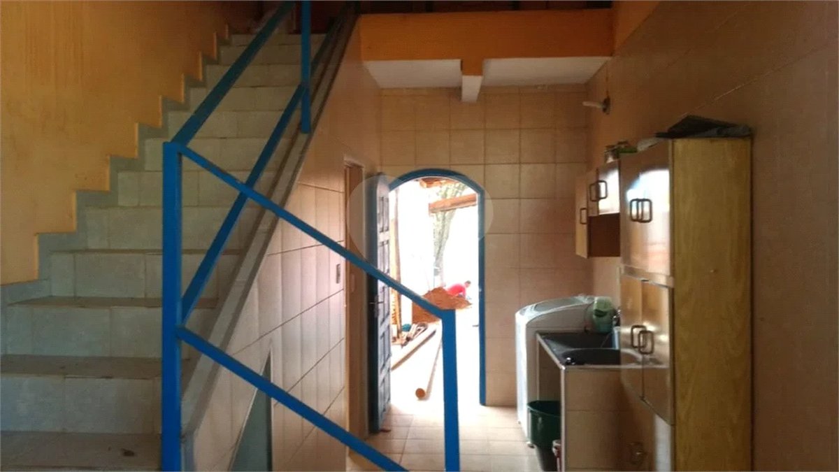 CASA À VENDA | 280 M² | 3 DORMITÓRIOS (1 SUÍTE) | 4 VAGAS NO BOM RETIRO – SÃO JOSÉ DOS CAMPOS!