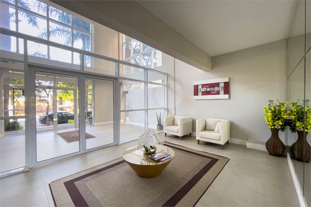 Apartamento à venda com 3 quartos, sendo 1 suíte, em Santo Amaro, São Paulo, SP