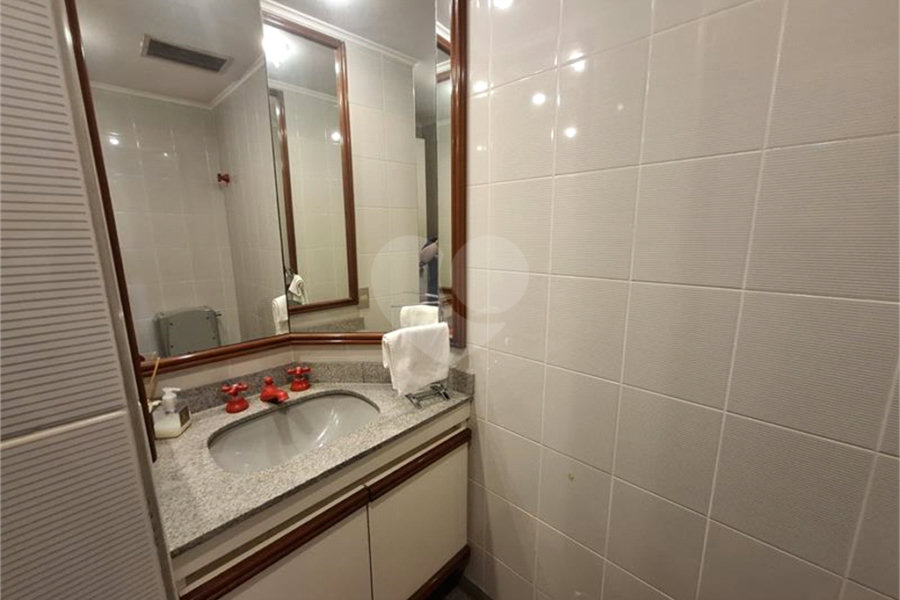 Apartamento, a venda, com 300m² de área privativa, 4 suítes, 4 vagas - Santana / SP