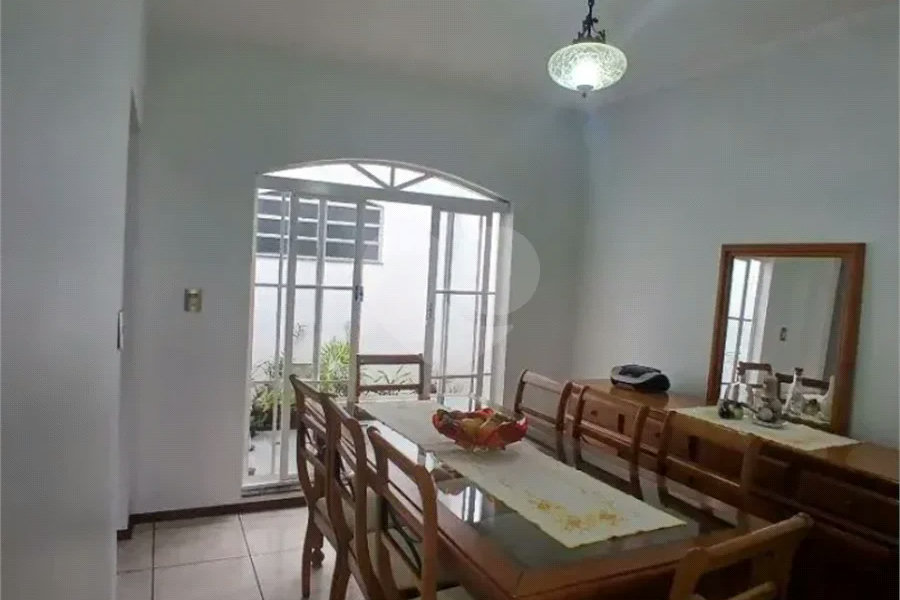 Casa Térrea com 3 Quartos à venda, 220m² - Jardim Líbano