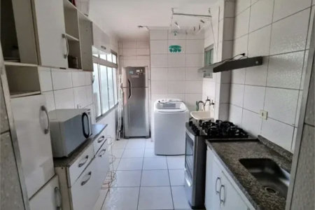 Apartamento amplo em frente ao portão 03 da USP – Oportunidade única