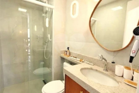 Apartamento 39m² 1 Suíte 1 banheiro Mobiliado e Reformado no Campo Belo/SP Pronto para Morar ou Investir. Estuda permuta