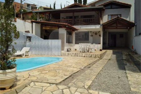 Casa com 3 dormitórios para locação, 222 m² - Vila Borghesi - São Roque/SP