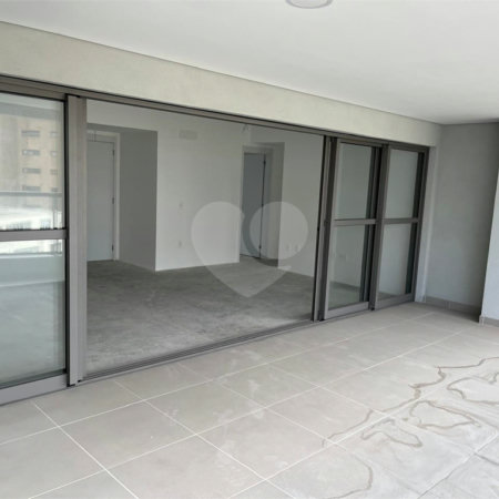 Apartamento à Venda no Paraíso 175m2 3 Quartos 3 Vagas