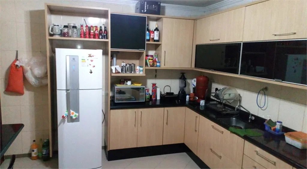 **Vende-se Imóvel Residencial – Excelente Localização em Cotia**