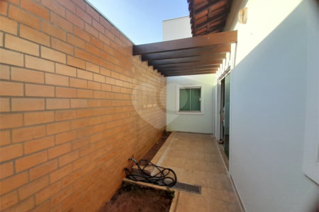 Casa à Venda no Residencial Eldorado - São Carlos
