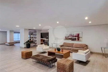 Apartamento no Ipiranga de 94m2 com 2 dorms, 1 suíte, 3 banheiros, 2 vagas. Estuda permuta.