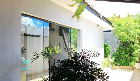 Casa Térrea à venda com 6 quartos, sendo 5 suítes,  em João Pinheiro, Poços de Caldas, MG
