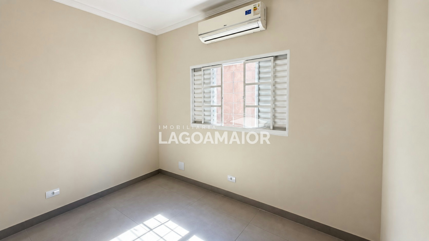 Casa à venda com 3 quartos, sendo 1 suíte, em Jardim dos Ipês, Três Lagoas - MS
